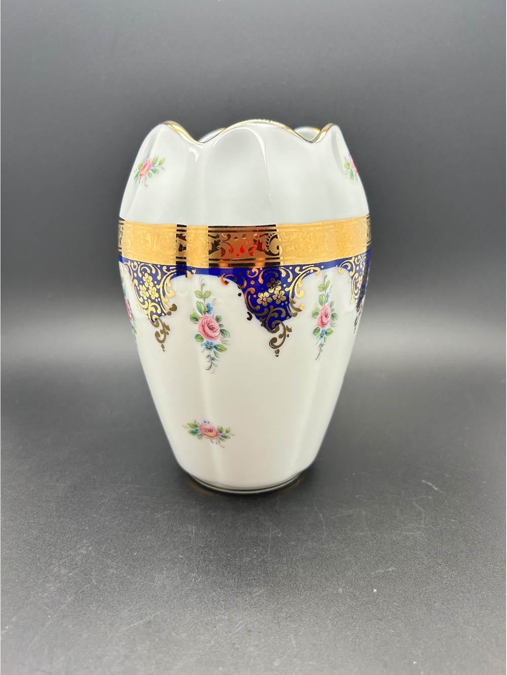 Vintage Imperia Limoges 22K Gold 6 inch Vase